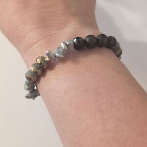 710 Erimish Silver Black‎ and Gold Beaded Bracelet